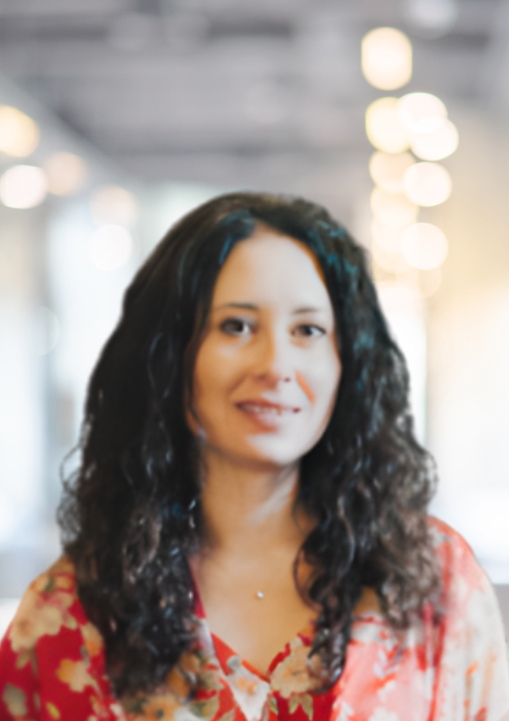 ESTHER SEBASTIÁN Manager