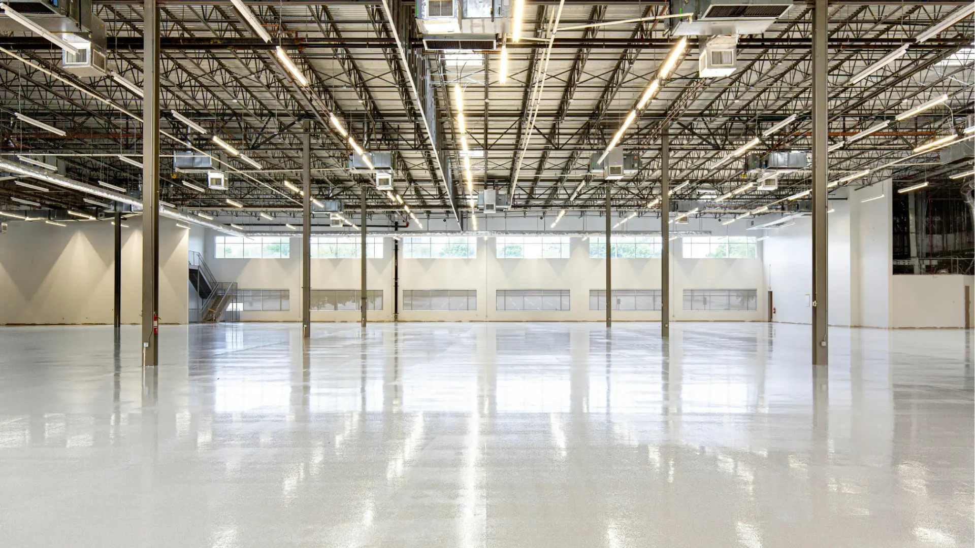 Naves Industriales y Logísticas